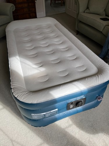 Inflatable single bed with - inflatable,